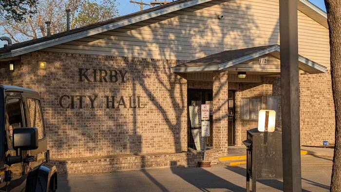 Kirby councilmember removed from meeting after budget questions, firefighter pay dispute