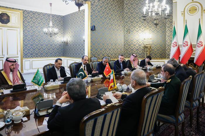 Delegations meet in Iran with Mideast region on edge over potential for ...