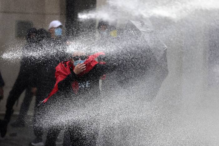 Youths clash with police for a 3rd day in Albania’s anti-government ...