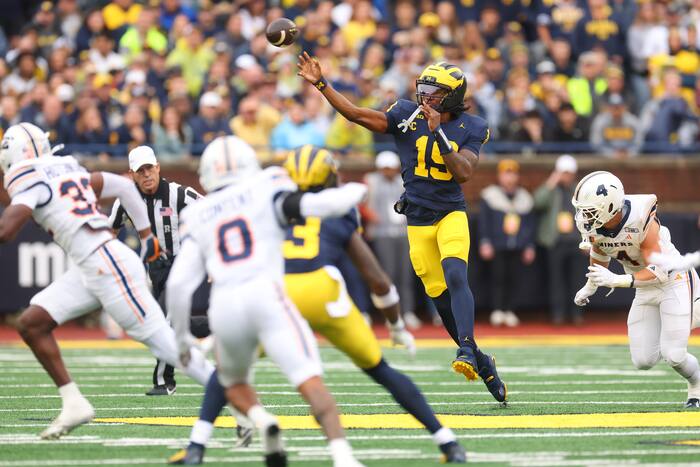 Photo: clickondetroit.com Michigan Routes UTEP 52-17 After Dominant Third-Quarter Surge