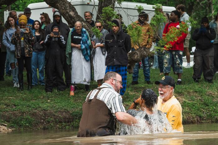 After 1,700 Sundays preaching outside and under bridges, a Central ...