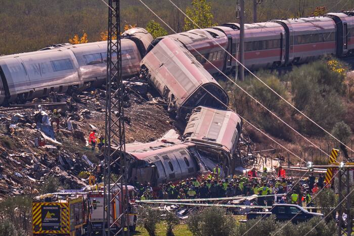 At least 68 dead in Spain after one high-speed train slams into another ...