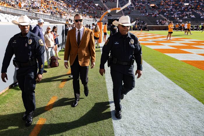 Texas coach Sarkisian says Longhorns need to cut out unacceptable ...