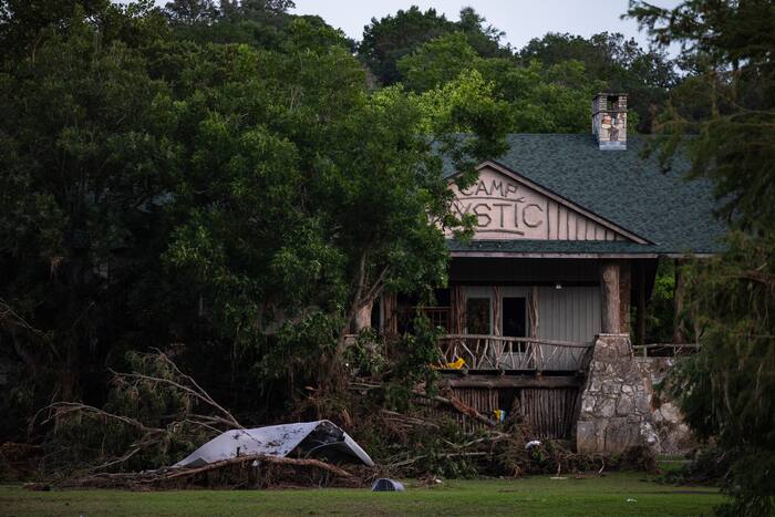 Texas Rangers believe Camp Mystic leaders ‘recklessly caused' 27 flood deaths, warrants show