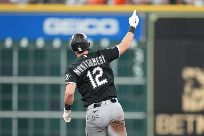 White Sox Beat Astros in Game 1 for First Playoff Win in Five Years