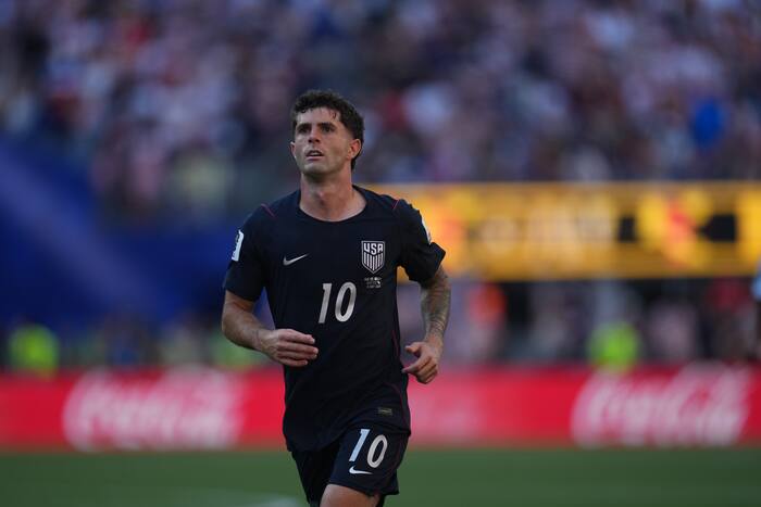Pulisic left off US roster by Pochettino, 16-year-old Sullivan among 13 ...