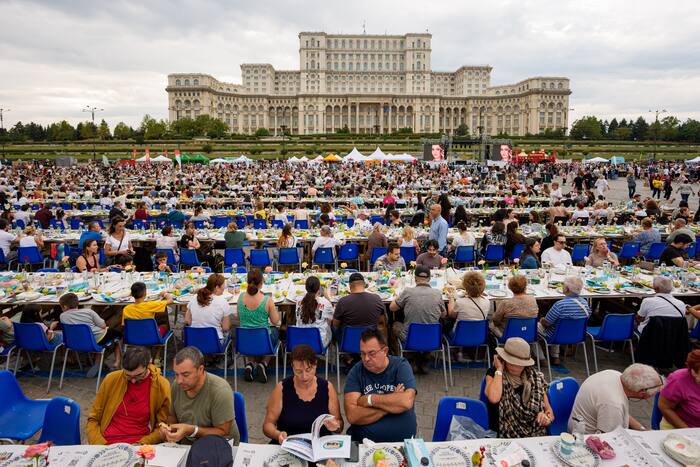 Romania sets Guinness record with miles-long table, raises funds for ...