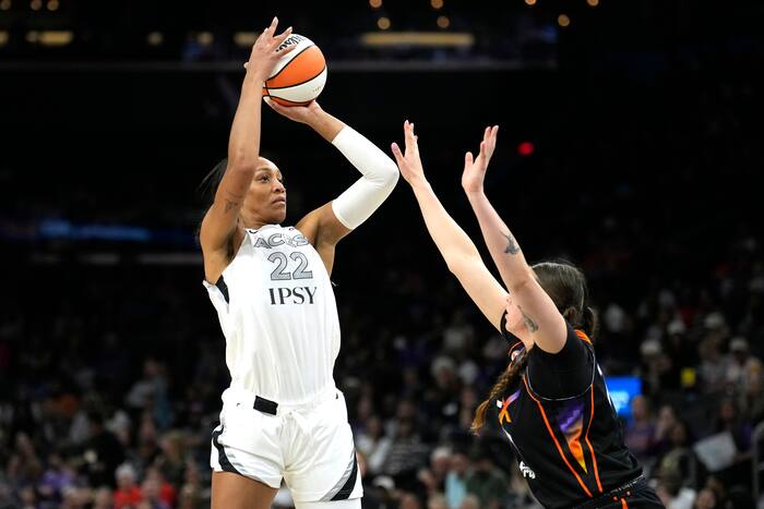 A'ja Wilson wins AP WNBA Player of the Year for 3rd straight year; Angel Reese top defensive player
