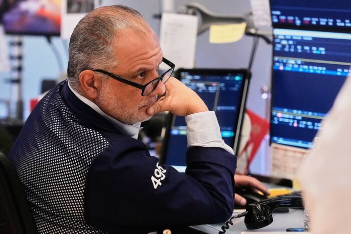 Wall Street points higher in heavy week of earnings; GM heads to Nasdaq ...
