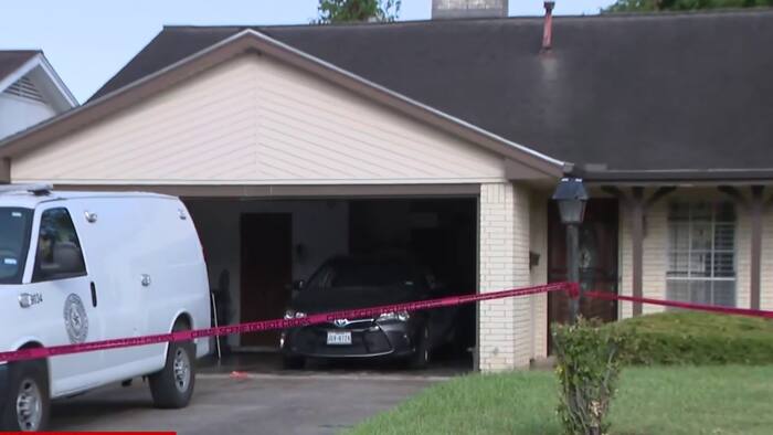 Healthcare aide killed, 90-year-old man critically wounded in southeast Houston shooting