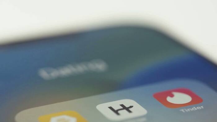 AI is changing online dating. Experts warn users not to let chatbots do ...
