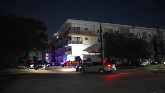 Houston police shoot and kill armed suspect standing over unresponsive ...