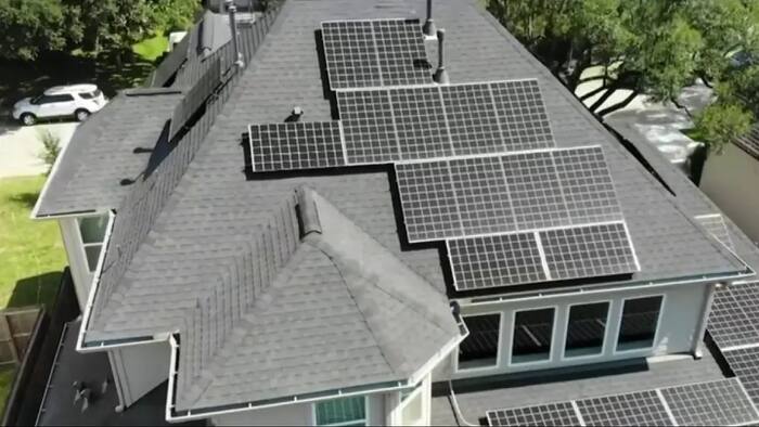 Solar panel promises turn into costly problems for Texas homeowners ...