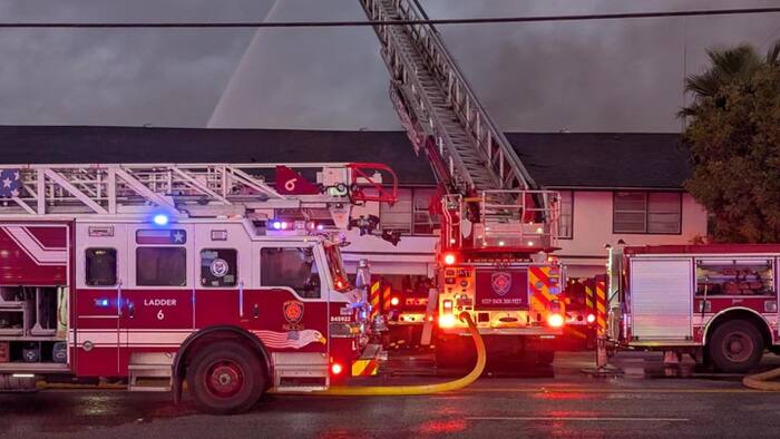 2 firefighters injured in North Side fire apartment complex, SAFD says