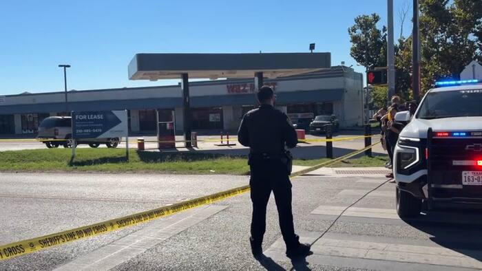 Bexar County deputies search for suspect after shooting leaves one dead