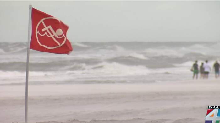 Surfers shrug off nor’easter warnings, hit Jacksonville Beach to catch ...