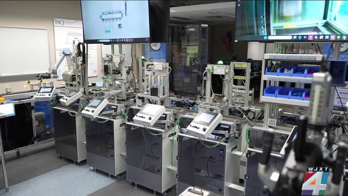 Trade Up: FSCJ’s large, fully automated semiconductor lab is first of ...