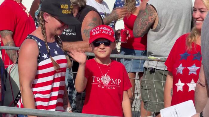 President Trump rally draws supporters, protesters to Daytona Beach ahead of midterms