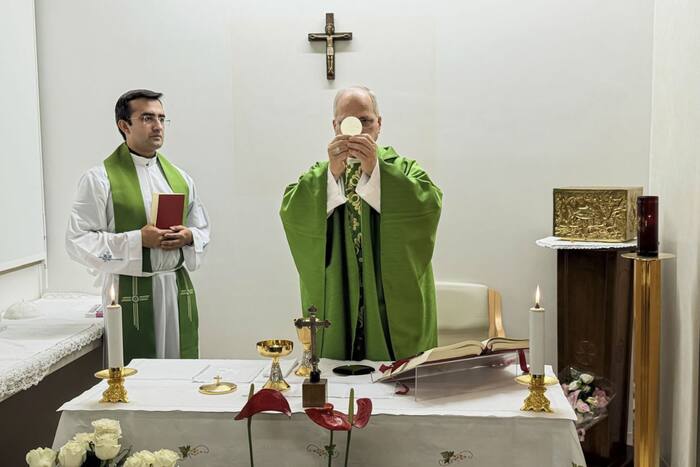 Inside Pope Leo Xiv Fast Recovery And Upcoming Hospital Discharge After Cancer Surgery