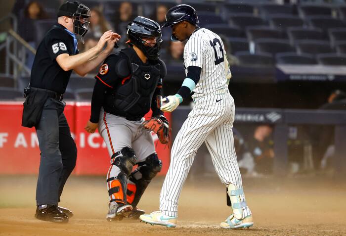 Lentz and Morales make World Series umpiring debuts