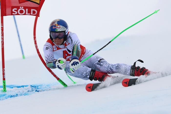 Brazilian Olympic champion leads World Cup giant slalom season opener