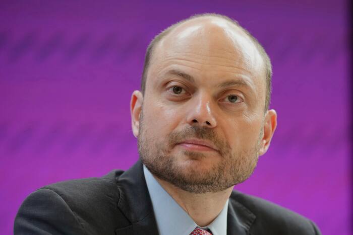 Russian opposition leader Kara-Murza to publish memoir