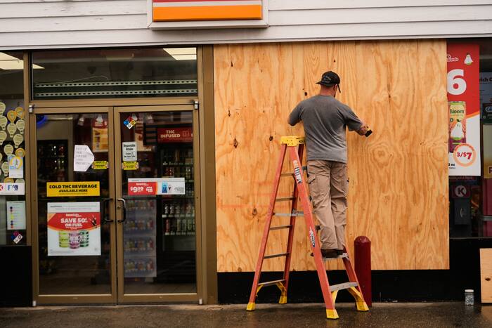Hundreds of Thousands Without Power as Hurricane Isaias Hits Florida Panhandle and Alabama