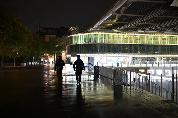 Paris Curfews Ease Unrest as France Cracks Down on Rioters