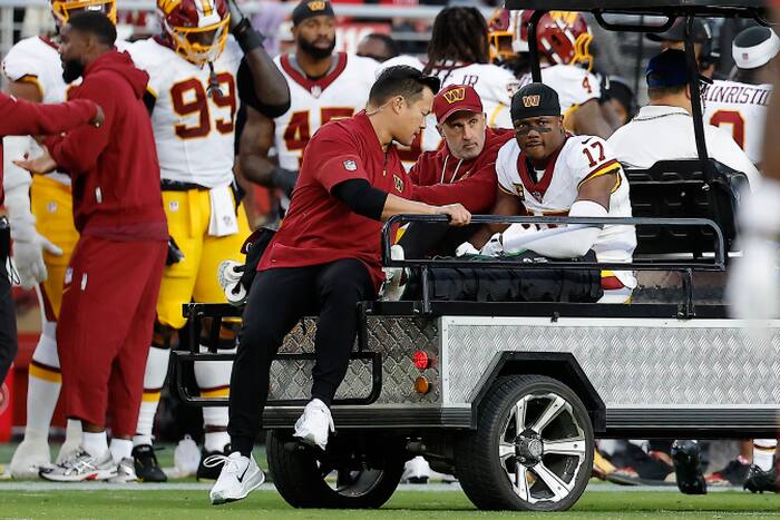 Commanders receiver McLaurin suffers serious left knee injury