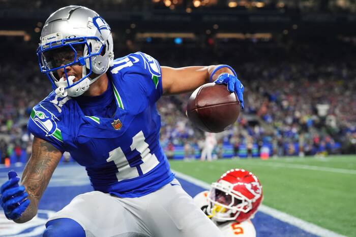 Seahawks beat Chiefs 20-3 behind Smith-Njigba's 150 yards
