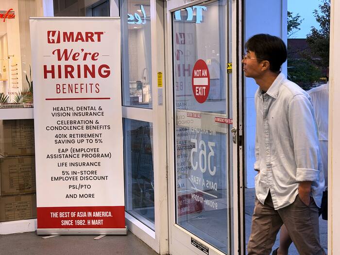 U.S. Jobless Claims Fall to 197,000, Lowest Level Since Mid-July