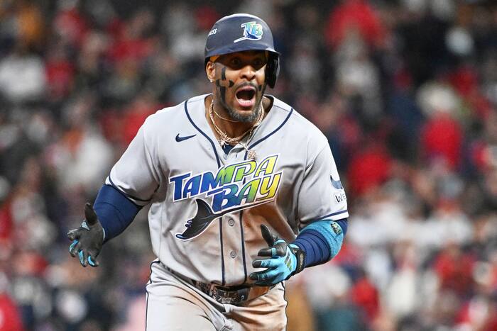 Díaz's Rays guarantee fails to inspire Guardians