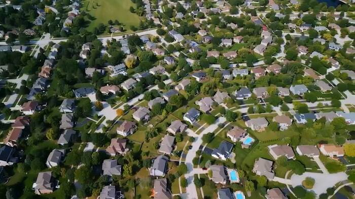 Florida homeowners more worried about insurance than property taxes, new poll finds