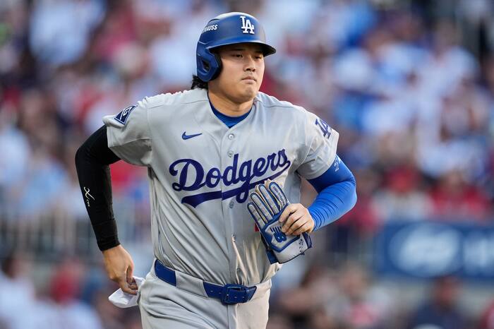 MLB proposes shorter season and expanded playoff rounds