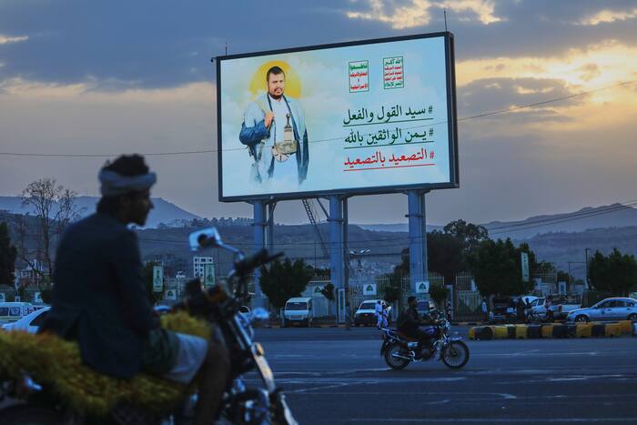 FBI arrests Energy Department employee over Houthi support