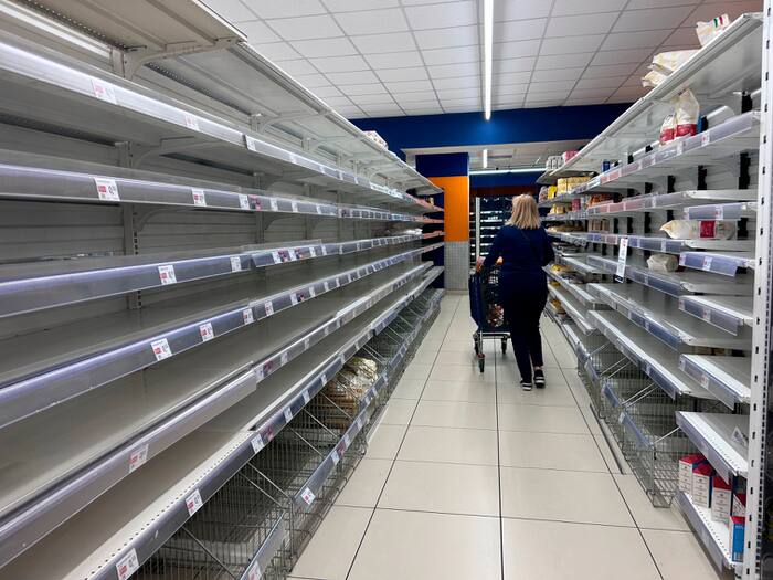 Trucker protest empties supermarket shelves across southern Italy
