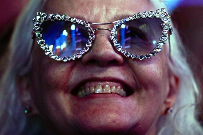 Smiling regularly may improve mood and emotional wellbeing
