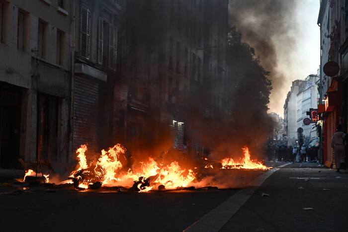 PSG v Barcelona Champions League match to proceed despite French unrest