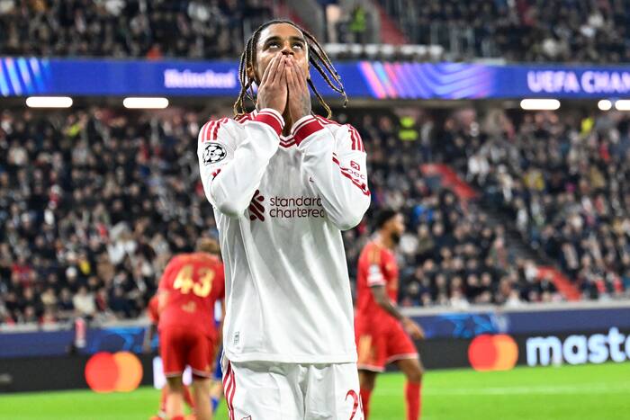 Barcola hat trick leads Liverpool to 6-3 rout of LASK