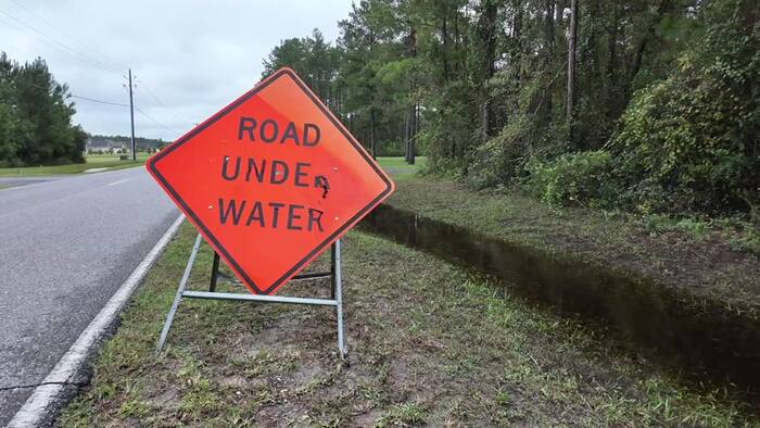 Florida prepares for Tropical Storm Isaias with sandbag stations