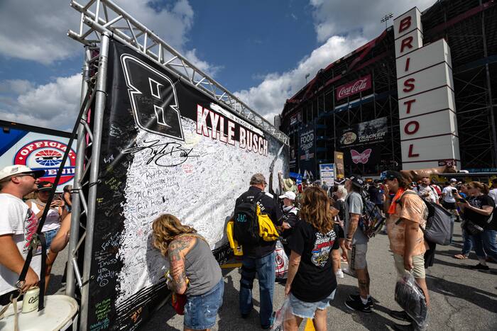 Charlotte Motor Speedway to host Kyle Busch celebration