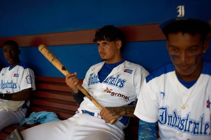 Industriales become first Cuban team to wear sponsor