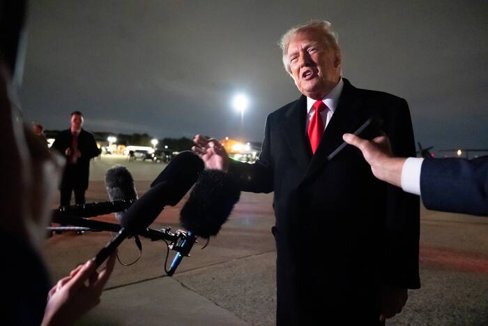 Trump Urges Democratic Sen. John Fetterman of Pennsylvania to Join GOP