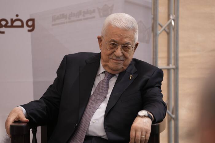 Mahmoud Abbas postpones Palestinian legislative elections to 2027