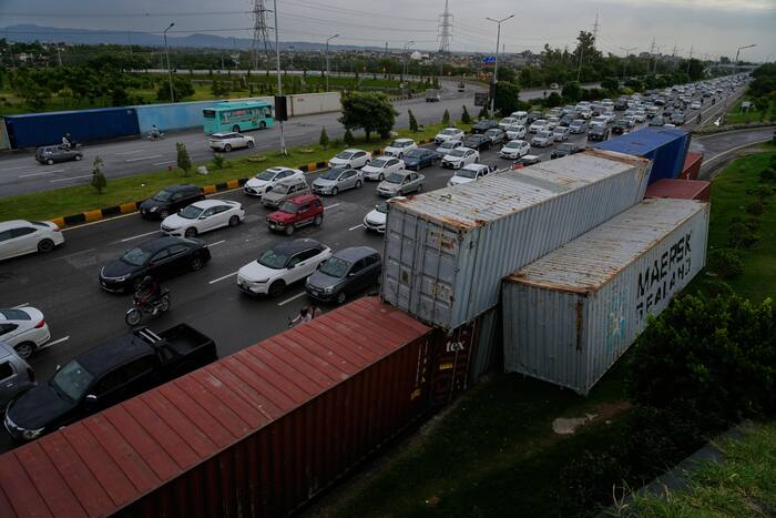 Why Shipping Containers On The Streets Of Islamabad Mean Trouble Is Coming