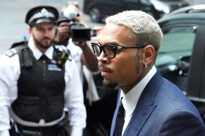 Chris Brown to be sentenced for London nightclub bottle attack