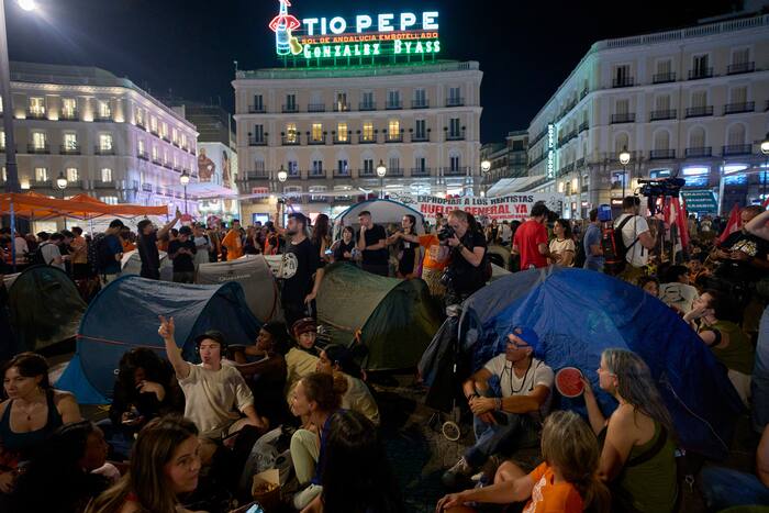 Why The Eviction Of An 87 Year Old Woman Just Triggered A Massive Housing Revolt In Madrid