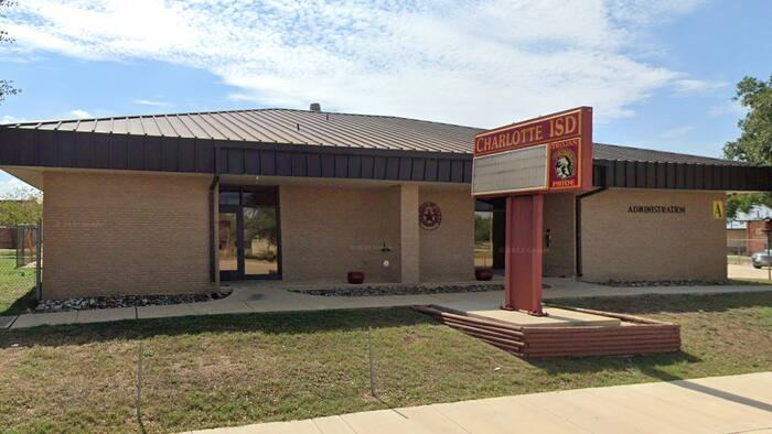 ACSO: 18-year-old arrested after allegedly making school shooting threat in Atascosa County