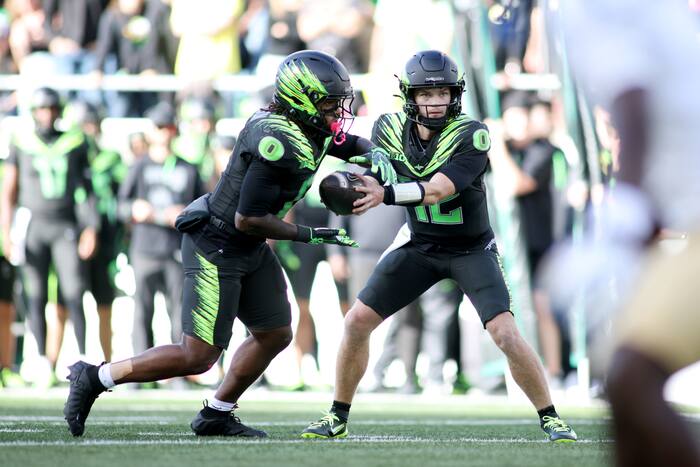 Big Ten admits officials erred on Oregon's conversion attempt