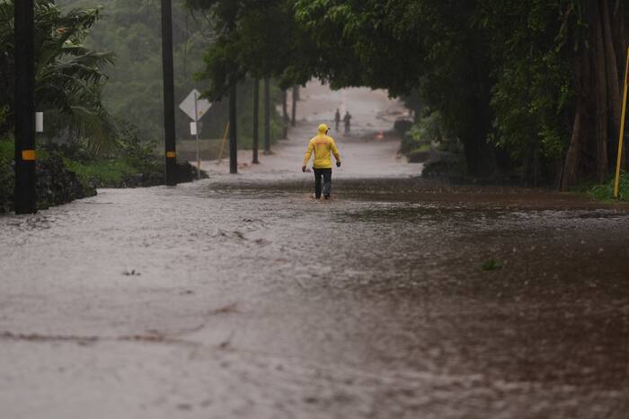 Tropical Storm Nolo strengthens to hurricane in Pacific
